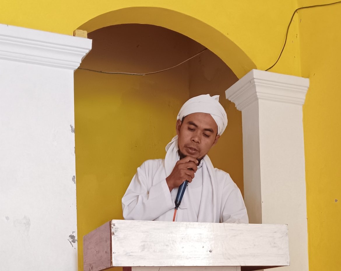 Jelang Puasa Hari ke-11, Jamaah Asy Syahadataian Khidmat Laksanakan Shalat Jumat di Masjid Al-Ikhlas Sambimaya