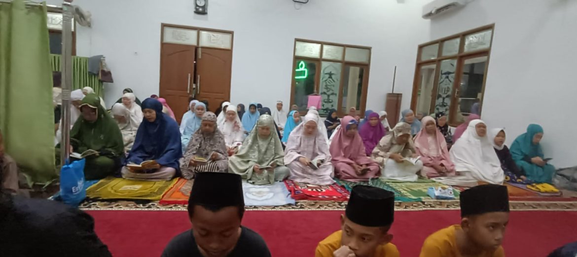 Ratusan Jamaah Masjid Alhuda Kampung Sukosari Gelar Peringatan Isra Mi’raj dan Nisfu Syaban
