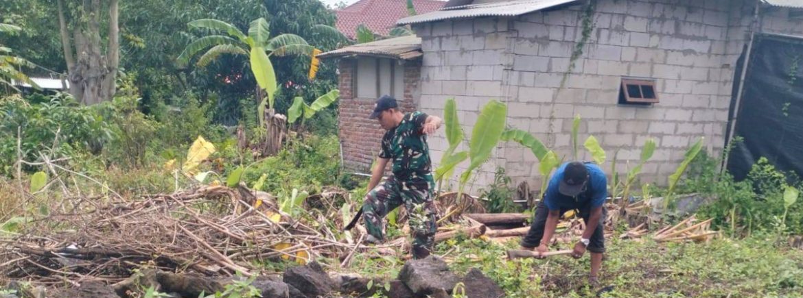 Koramil 1608 Krangampel Bantu Lakukan Pembersihan Lahan Percepatan Pembuatan Bangunan Koperasi Desa Merah Putih 
