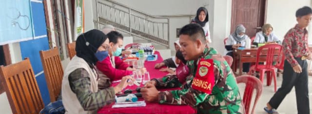 Koramil 1601/Indramayu Hadiri Kegiatan Bantuan Layanan Kesehatan untuk Masyarakat Ring 1 PT KPI RU VI Balongan