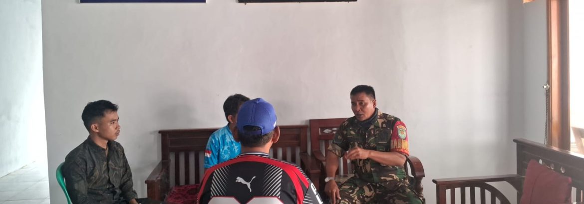Komsos Babinsa Koramil 1611/Losarang Bersama Pamong Desa Muntur, Perkuat Sinergi dan Ketahanan Pangan