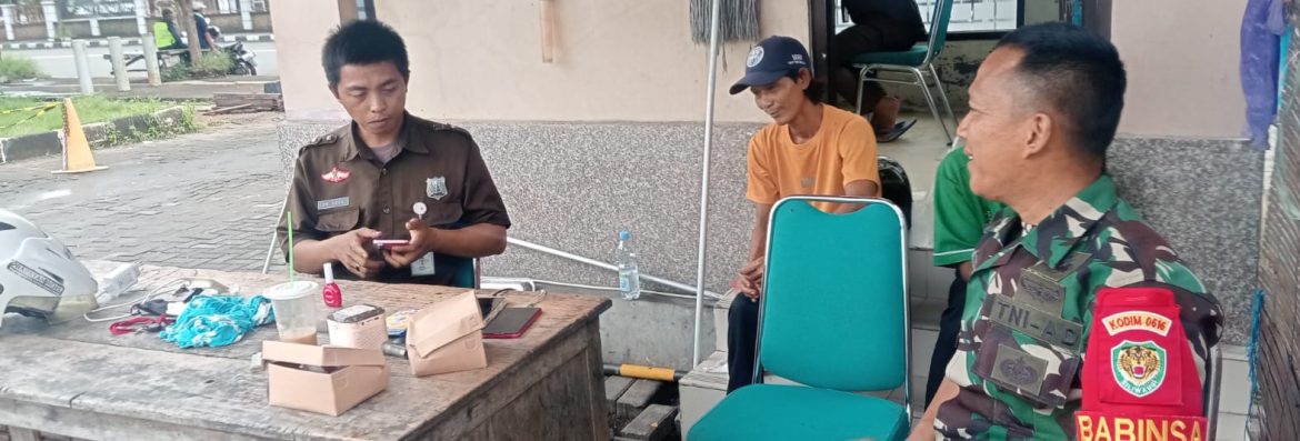 Komsos dan Koordinasi Izin Pembersihan Masjid Islamic Center, Babinsa Koramil 1601/Indramayu Sambut Ramadhan 1447 H