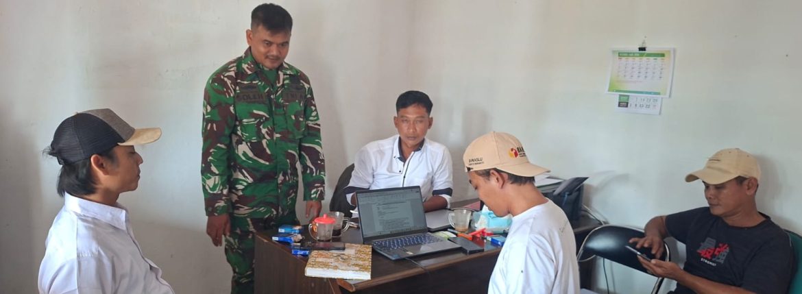 Komsos Babinsa Koramil 1605/Sukagumiwang Bersama Pamong Desa Tersana