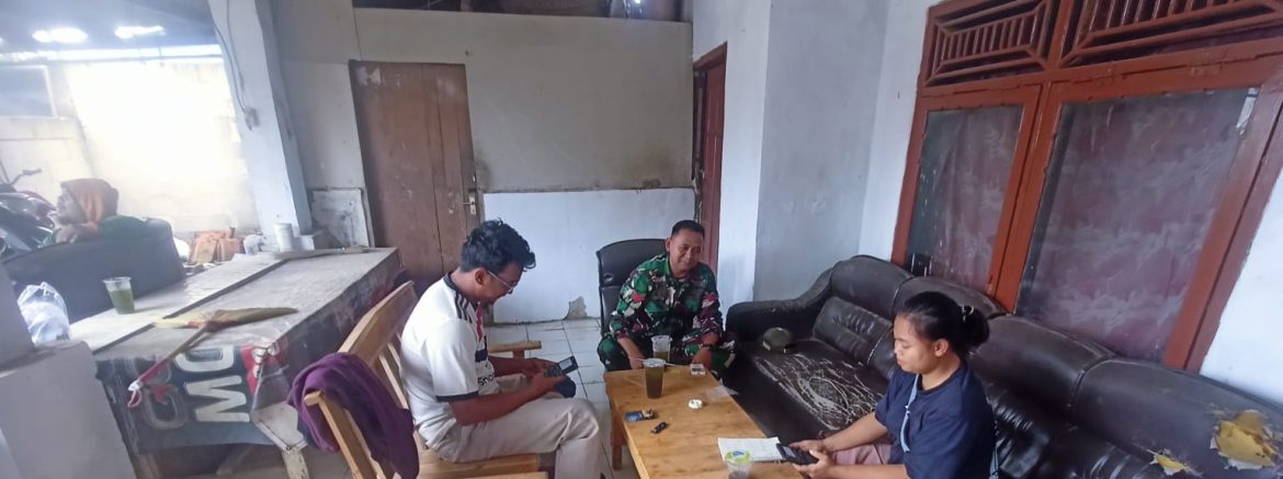 Komsos Anggota Koramil 1611/Losarang Bersama Masyarakat Desa Jangga