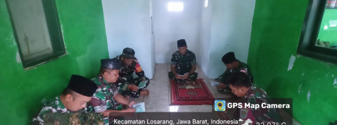 Danramil 1611/Losarang Bersama Anggota Laksanakan Pembacaan Surat Yasin di Makoramil