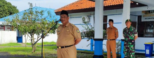 Koramil 1602/Sindang Hadiri Apel Gabungan Tingkat Kecamatan Pasekan