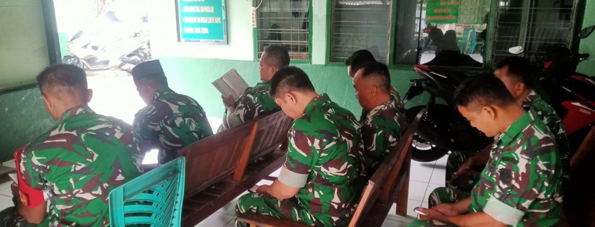 Anggota Koramil 1605 Sukagumiwang Ikuti Tadarusan Al-Qur’an Secara Online Bersama Pangdam III/Siliwangi