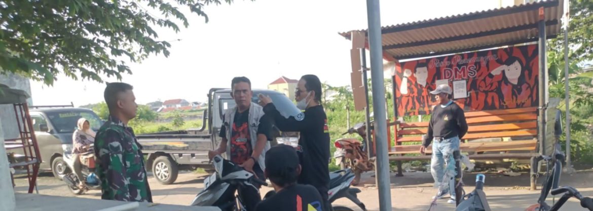 Komsos Anggota Koramil 1608 Karangampel Bersama Warga Desa Karangampel