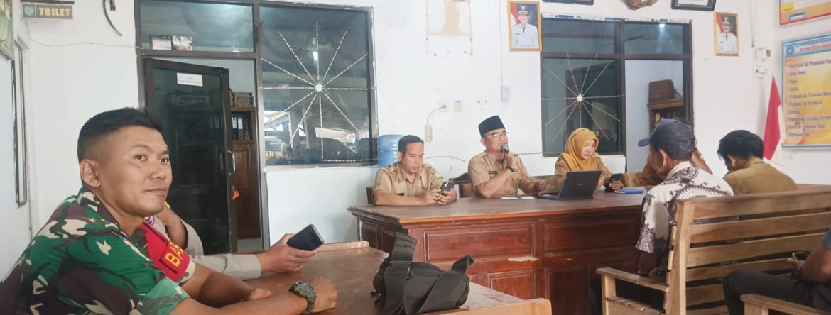 Koramil 1603 Lohbener Hadiri Rapat Peningkatan Pamong dan RT/RW Desa Sukasari