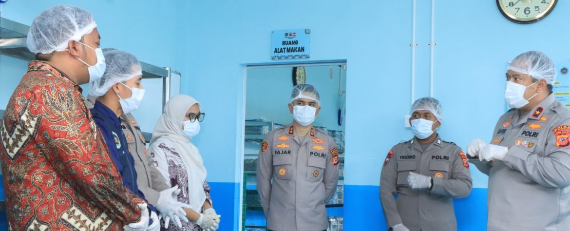 Wakapolda Jabar Tinjau Kesiapan SPPG Polri di Desa Sukaurip, Indramayu