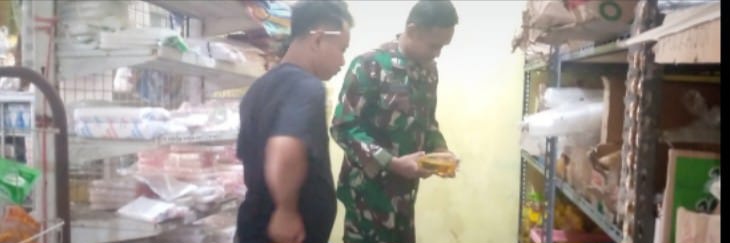 Babinsa Koramil 1603/Lohbener Lakukan Pemantauan Harga Sembako di Desa Lohbener