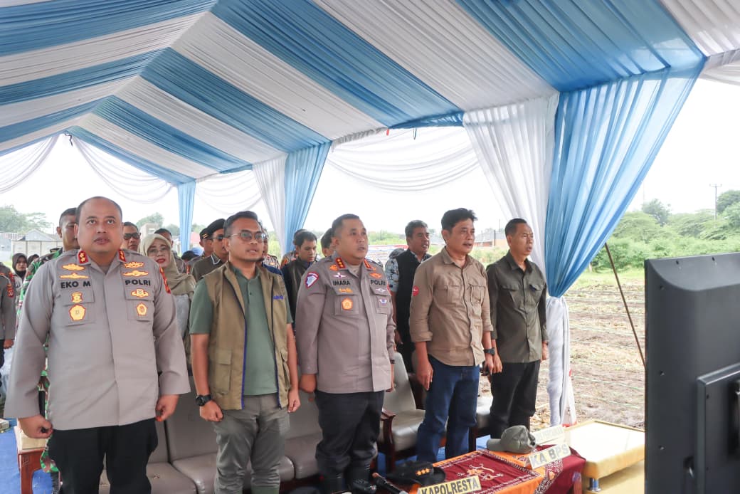 Polresta Cirebon Tanam Jagung Serentak Dukung Program Swasembada Pangan Nasional