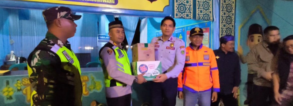 Koramil 1605 Sukagumiwang Hadiri Kunjungan Bupati Indramayu ke Pos PAM Terpadu Lingkar Cadangpinggan