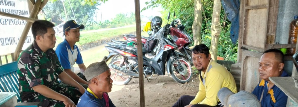 Babinsa Koramil 1605/Sukagumiwang Gelar Komsos Bersama Warga Desa Sukawera