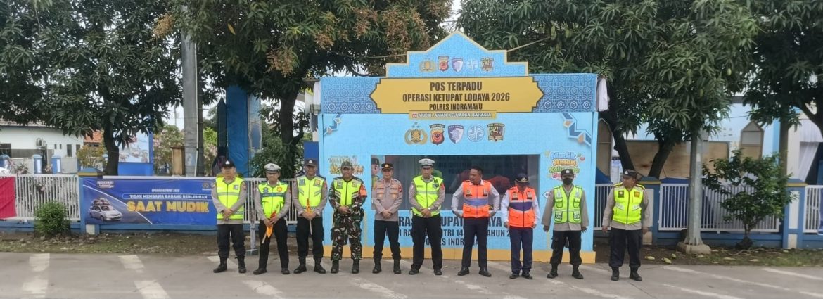 Personel Koramil 1611/Losarang Ikuti Apel Operasi Ketupat Lodaya 2026 di Pos Terpadu Timbangan Losarang