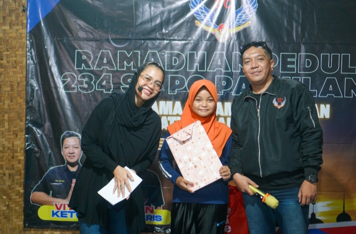 234 SC PC Pamulang Bagikan Sembako dan Hibur Anak-anak di Kampung Pemulung Saung Jingga