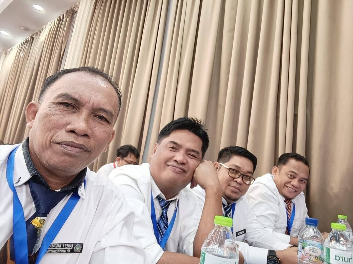 Camat Girian dan Aertembaga Tuntaskan Diklat Kepamongprajaan Angkatan V 2026