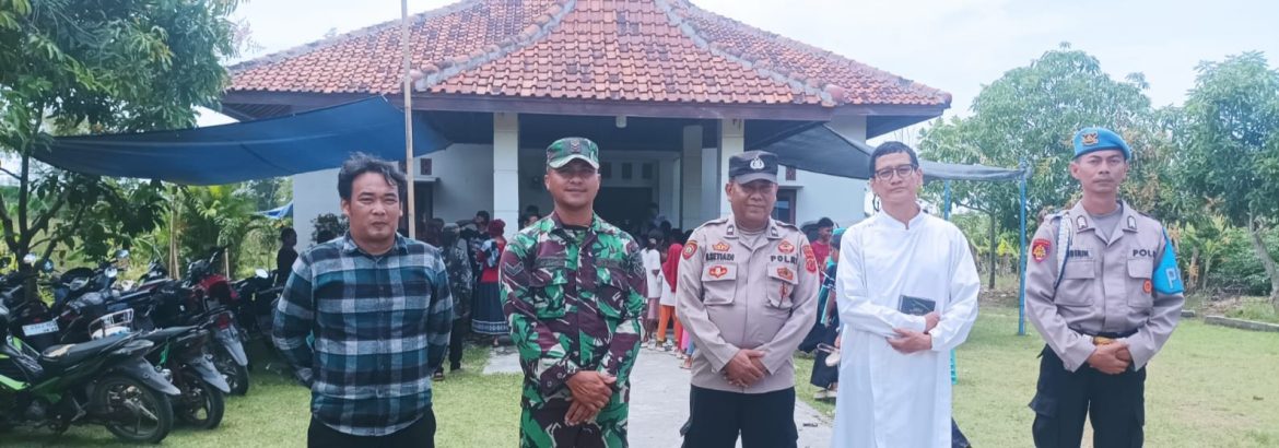 Personel Koramil 1602/Sindang Laksanakan Pengamanan Ibadah Paskah di Kecamatan Pasekan