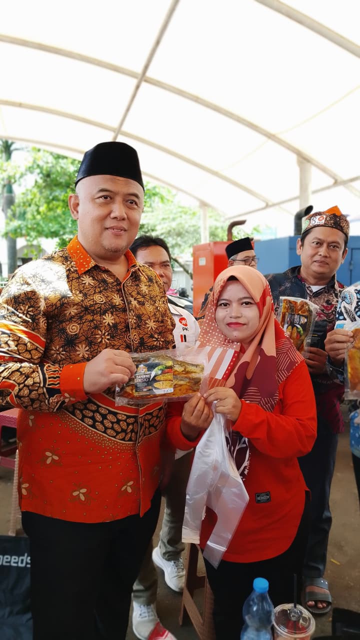 Haji Jalal Ramaikan Halal Bihalal PKS Karawang, Dorong UMKM Naik Kelas