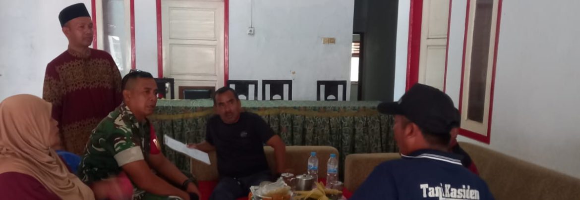 Babinsa Koramil 1608 Karangampel Komsos Bersama Pemdes dan Tokoh Masyarakat, Jaga Kondusifitas Wilayah