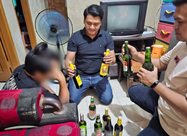 Polresta Cirebon Sita 363 Botol Miras Hasil Razia Pekat