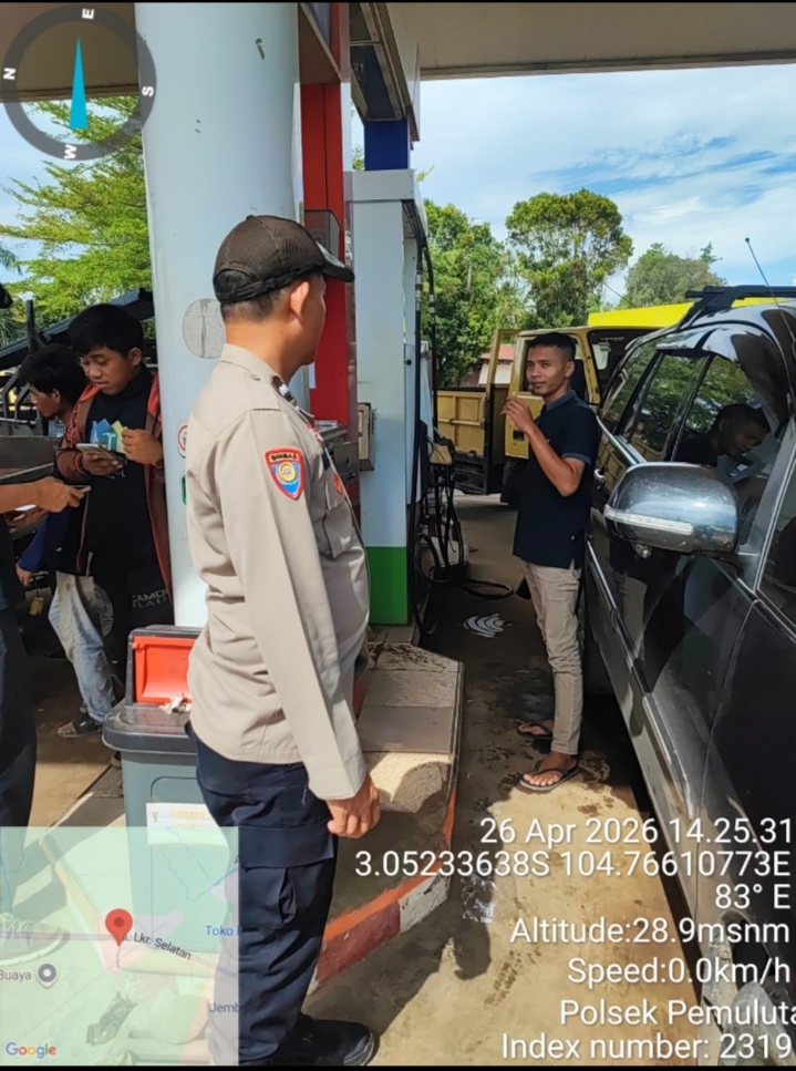 Tekan Penyimpangan BBM, Polsek Pemulutan Gencarkan Patroli dan Pengawasan Ketat di SPBU