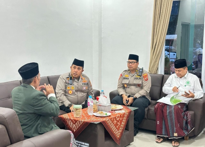 Kapolresta Cirebon Jalin Silaturahmi dengan Ketua MUI, Perkuat Sinergitas Jaga Kamtibmas