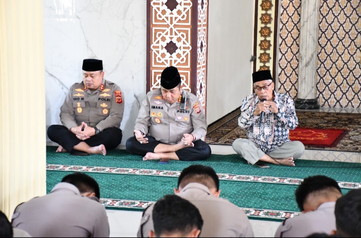 Polresta Cirebon Gelar Doa Bersama Demi Kedamaian Hari Buruh Nasional