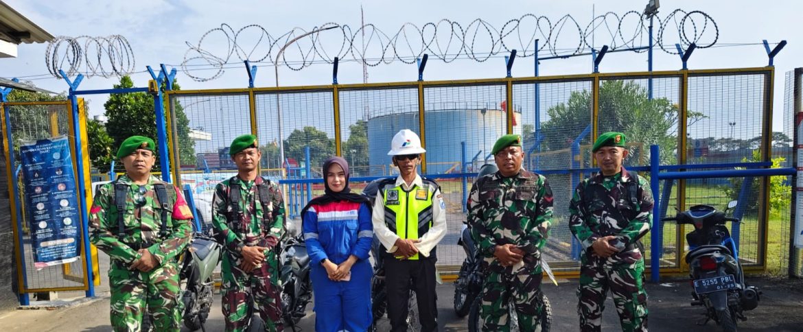 Personel Koramil 1608/Karangampel Laksanakan Patroli Obvit dan Keamanan Jelang Hari Buruh