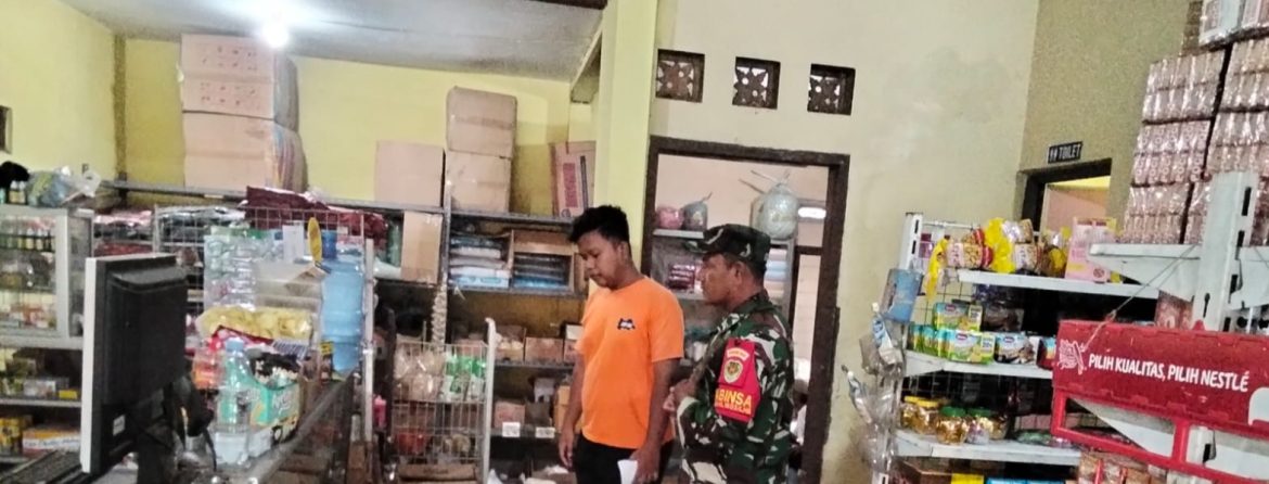 Babinsa Koramil 1603/Lohbener Laksanakan Pemantauan Harga Sembako di Wilayah Binaan
