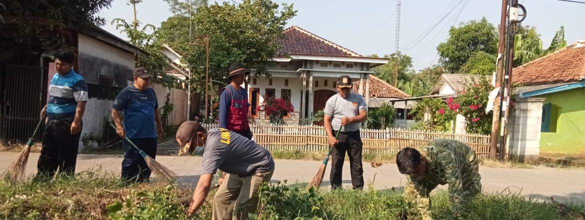 Babinsa Koramil 1602 Sindang Laksanakan Karbak Rutin Bersama Sat Pol PP dan Aparatur Kecamatan Cantigi