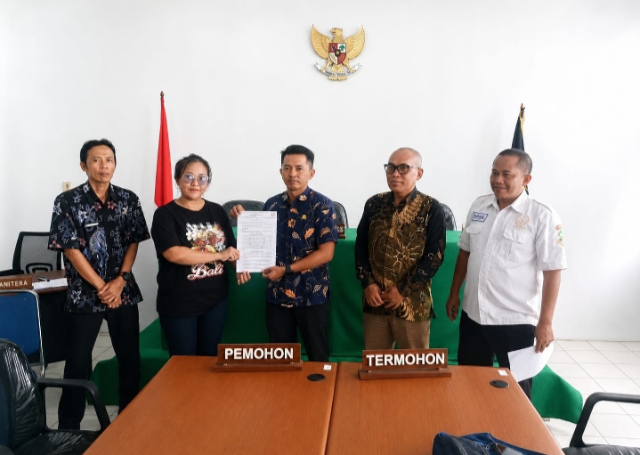 Mediasi Gagal Total, BPSK Kuningan Tutup Sengketa Susu Kedaluwarsa Indomart — Konsumen Siap Tempuh Jalur Hukum Lebih Tinggi
