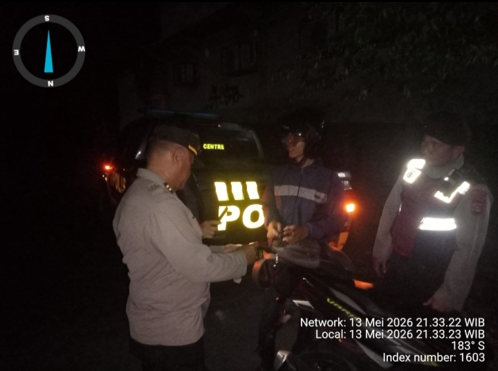Antisipasi Gangguan Kamtibmas, Personel Patroli Lakukan Pemeriksaan Terhadap Orang dan Kendaraan