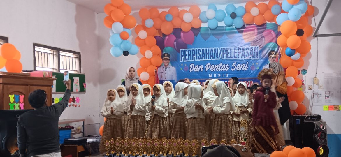 Haru dan Penuh Makna, TK Dahlia Sambimaya Gelar Pelepasan Siswa dan Pentas Seni Tahun Ajaran 2025/2026