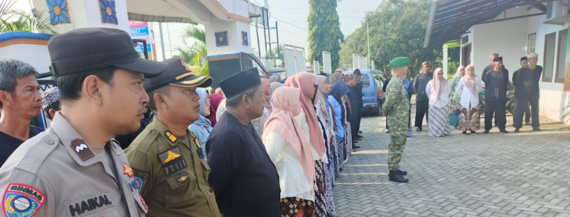Koramil 1609 Juntinyuat Laksanakan Upacara Peringatan Hari Lahir Pancasila Tahun 2026 Tingkat Kecamatan Juntinyuat