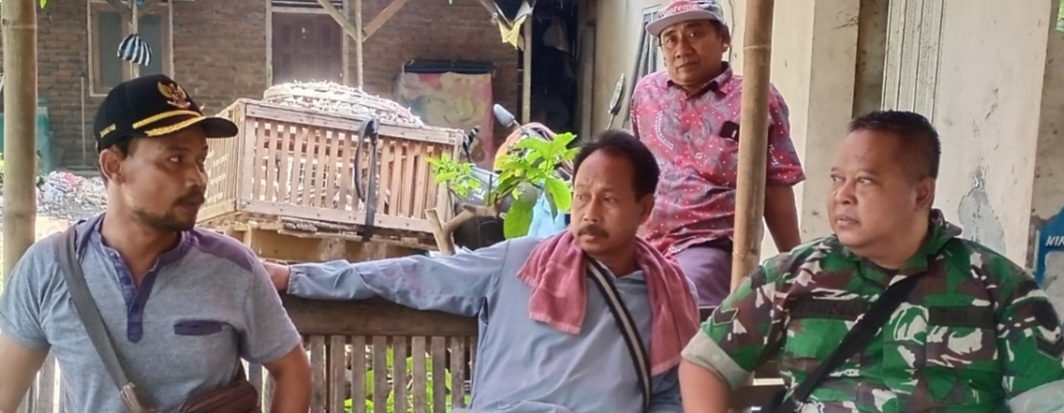 Babinsa Koramil 1605/Sukagumiwang Pererat Silaturahmi Melalui Komsos Bersama Pamong dan Masyarakat Desa Bondan