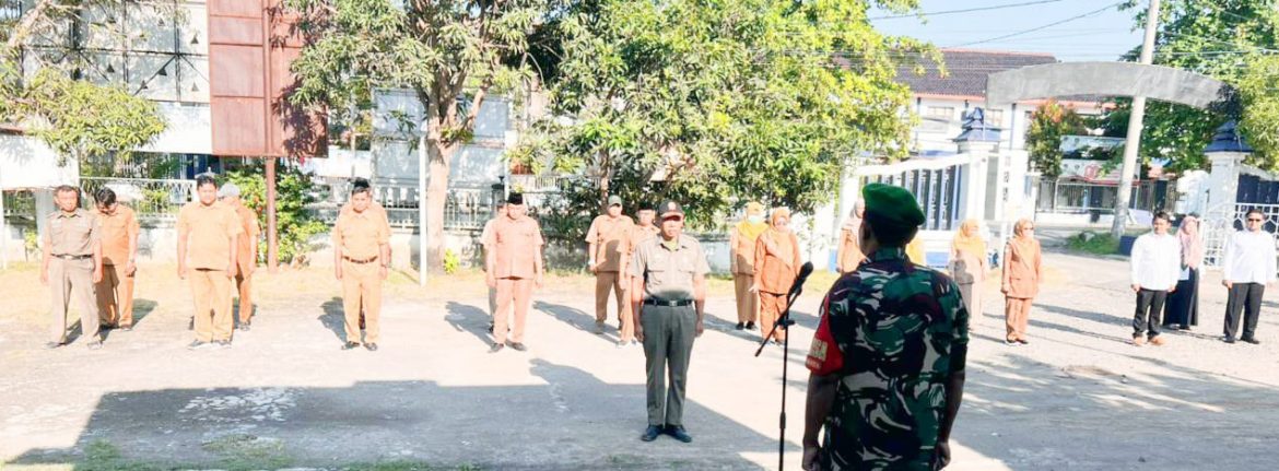 Koramil 1608 Karangampel Melaksanakan Apel Bersama Tingkat Kecamatan Karangampel Perkuat Sinergi dan Koordinasi Antar Instansi