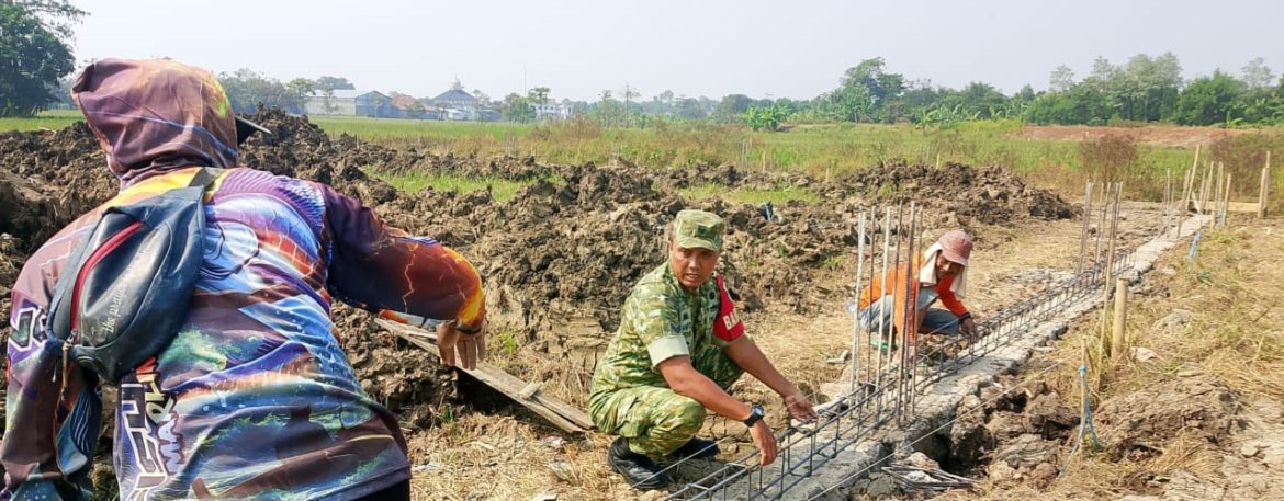 Koramil 1603/Lohbener Monitoring Pembangunan KDKMP Desa Bojongslawi, Progres Pekerjaan Capai 3,7 Persen