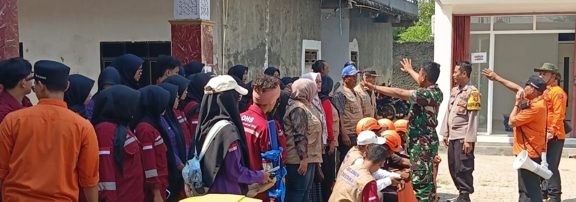 Koramil 1611/Losarang Dukung Sosialisasi dan Pelatihan Kesiapsiagaan Bencana BPBD Indramayu di Desa Losarang