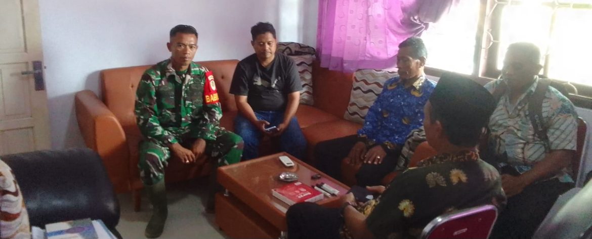 Babinsa Koramil 1605/Sukagumiwang Laksanakan Komsos Bersama Masyarakat Desa Cadangpinggan
