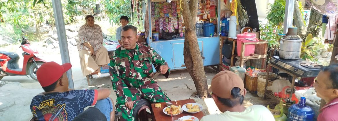 Babinsa Koramil 1610/Krangkeng Pererat Silaturahmi Dengan Poktan Desa Tanjakan