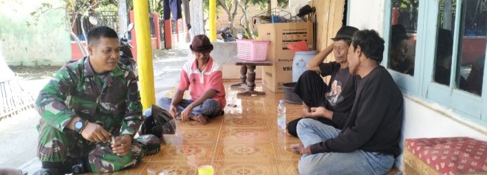 Babinsa Koramil 1601/Indramayu Perkuat Sinergi dengan Warga Majakerta, Ajak Bersama Cegah Aksi Geng Motor