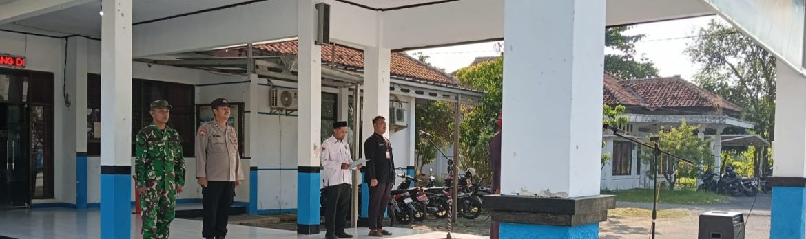 Koramil 1602/Sindang Hadiri Upacara Peringatan HUT Keluarga Nasional ke-33 Tingkat Kecamatan Pasekan