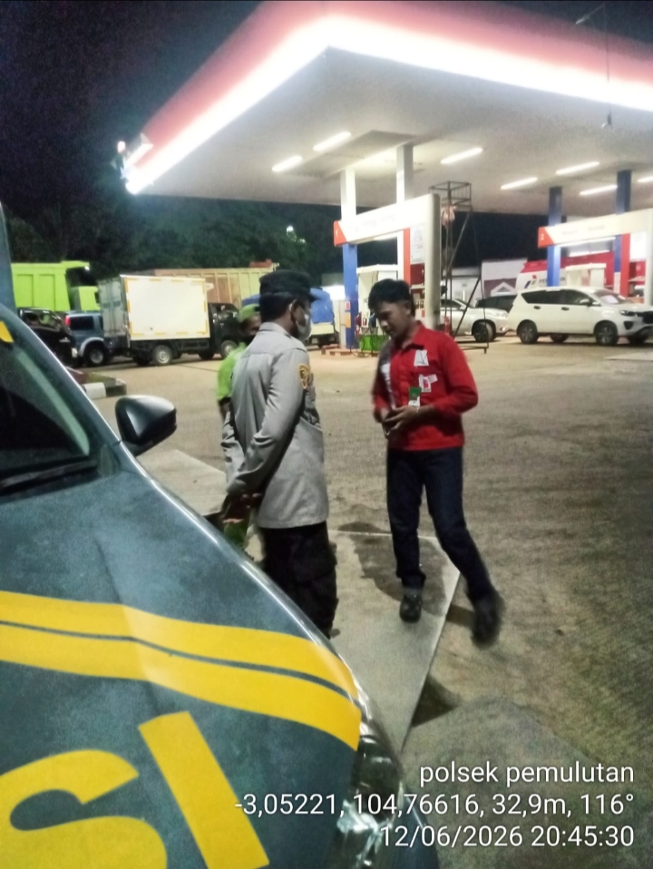 Pastikan Ketersediaan dan Distribusi BBM Aman, Polsek Pemulutan Gencarkan Patroli serta Monitoring di SPBU Wilayah Hukumnya