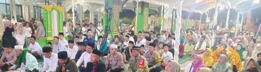 Koramil 1608/Karangampel Hadiri Pengajian Tahun Baru Islam dan Haul Akbar di Desa Dukuh Jeruk