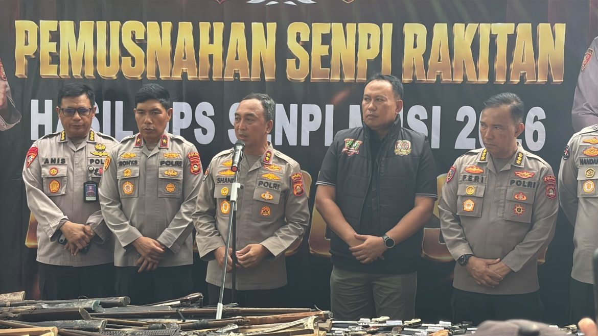 Polda Sumsel Musnahkan Ratusan Senpi Ilegal, Kapolda: Negara Hadir Menjamin Rasa Aman Masyarakat