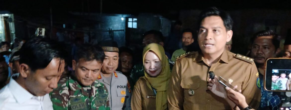 Koramil 1605/Sukagumiwang Hadiri Kunjungan Bupati Indramayu dan Baznas, Ibu Sumini Terima Bantuan Rehab RTLH serta Harapan Baru bagi Sang Cicit