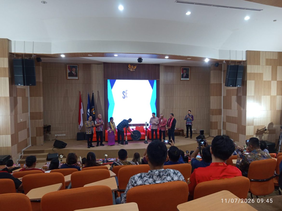 Polda Kalbar Hadiri Seminar Nasional HUT ke-19 Ruai TV, Dorong Peran Media Mengangkat Suara Masyarakat Adat