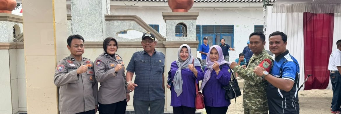 Koramil 1601 Indramayu Monitoring Pasar Murah di Desa Rawadalem, Wujud Sinergi Bantu Ringankan Beban Masyarakat