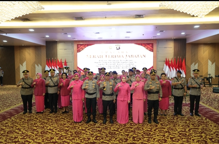Pimpin Sertijab PJU dan Kapolres, Kapolda Sumsel Tekankan Adaptasi dan Pelayanan Terbaik